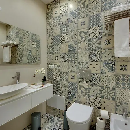 Casa Da Bandeira -perfect Location-beach Front- Rooftop Pool By Dreamvillasalbufeira * 阿尔布费拉