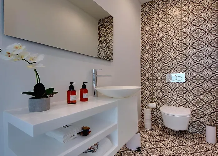 Villa Casa Da Bandeira -perfect Location-beach Front- Rooftop Pool By Dreamvillasalbufeira Albufeira