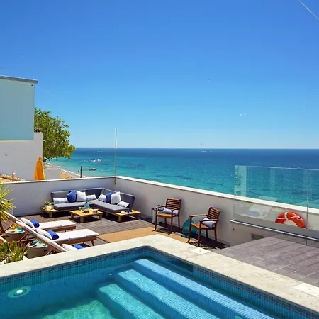 Casa Da Bandeira -perfect Location-beach Front- Rooftop Pool By Dreamvillasalbufeira 阿尔布费拉